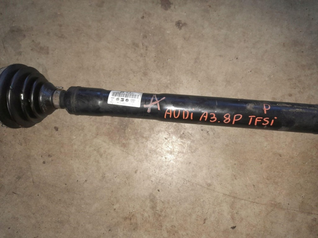 P привідний вал права audi a3 8p 1k0407272lf _07 1,8 tfsi Недорого