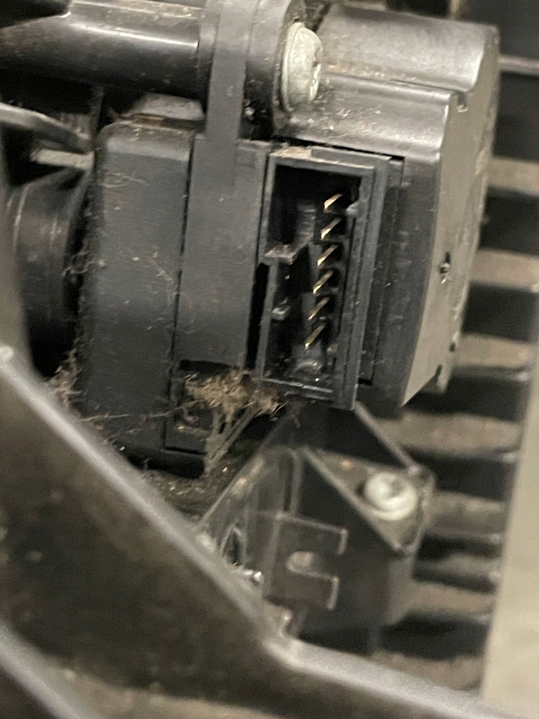 фото №9, Mercedes actros 11-18 classicspace комплектная отопитель 670724g