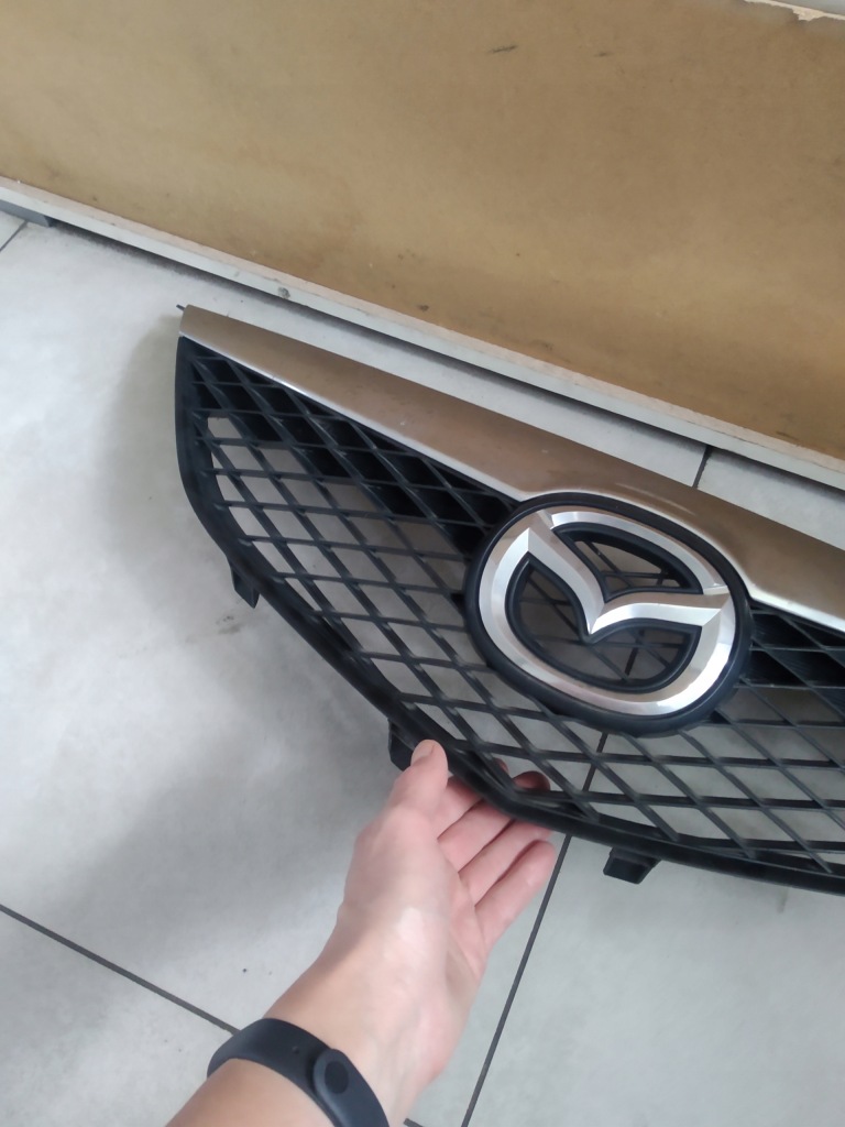 Решётка  решётка радиатора mazda 6 02-08 Оригинал