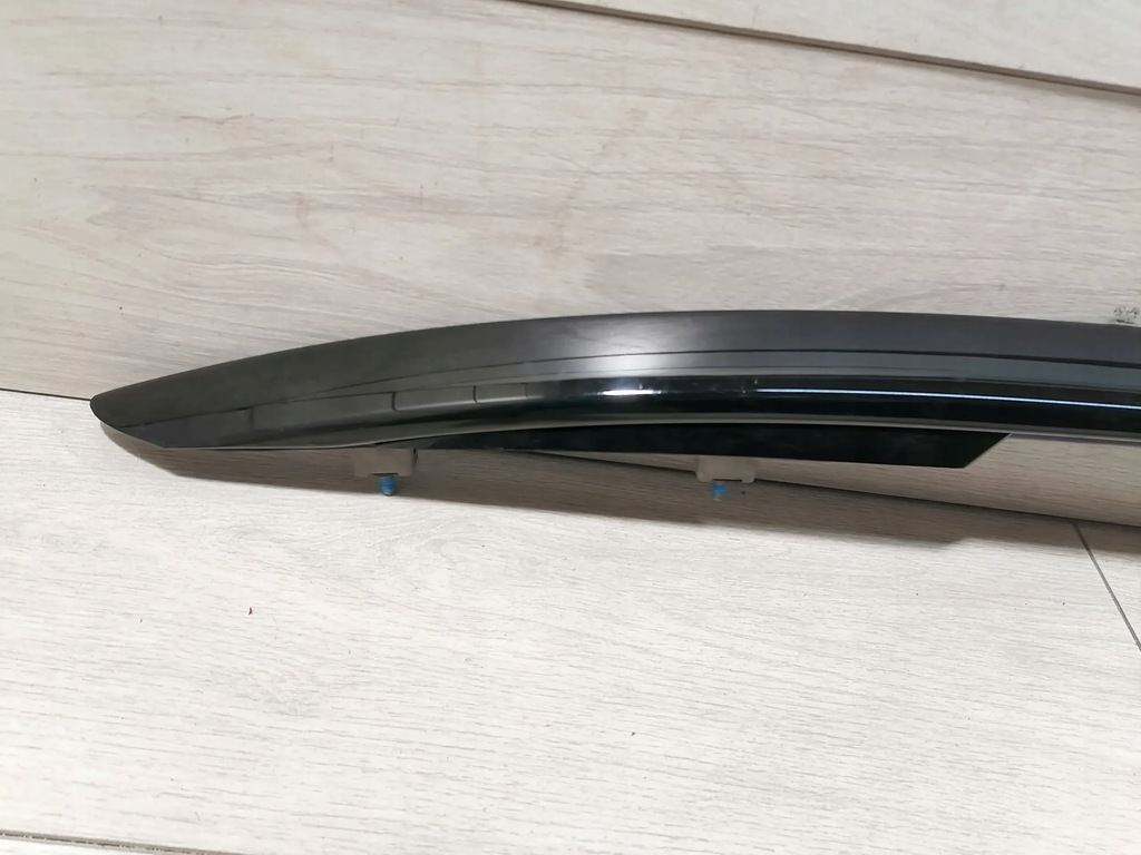 фото №11, Taycan рейлинг крышный левый 9j0860025