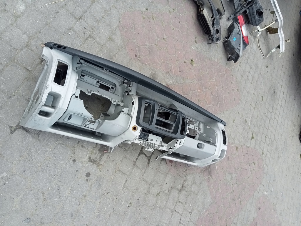 фото №1, Панель приладів rozdzielcza/konsola trafic/vivaro/primaster