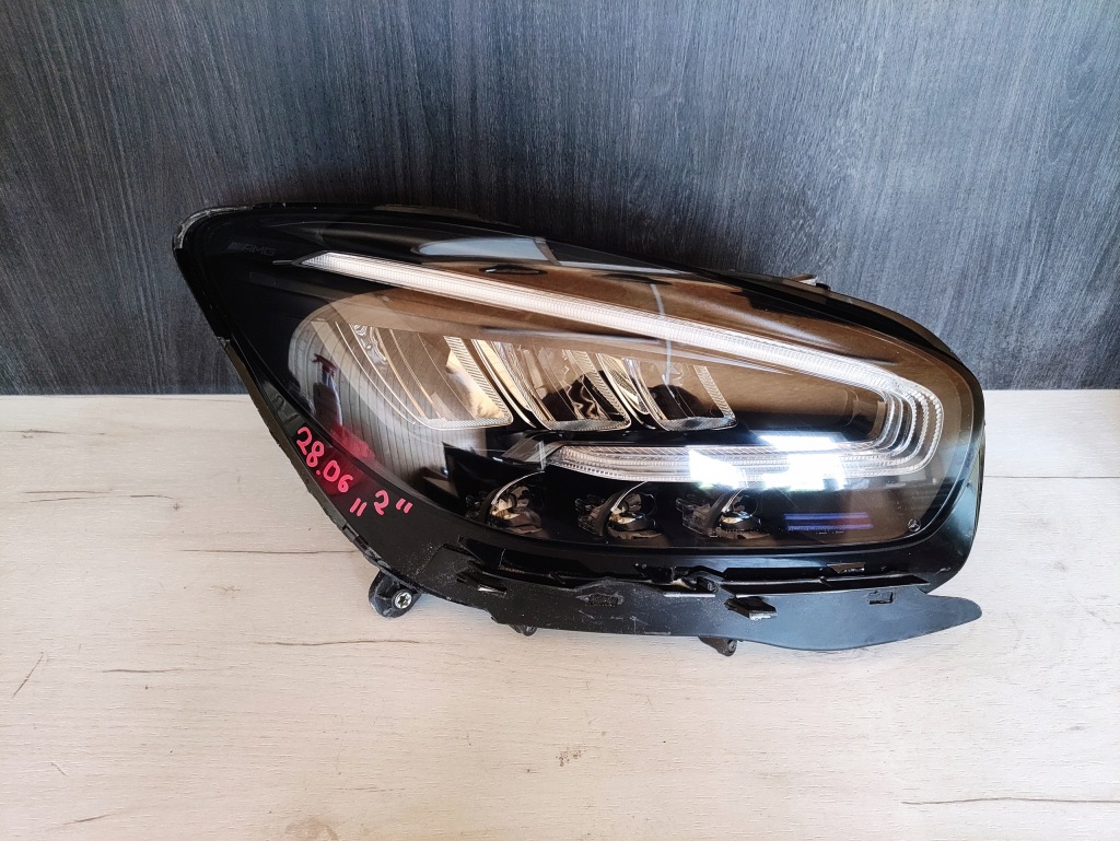 Купить Фара правая перед amg mercedes a190 a1909069800