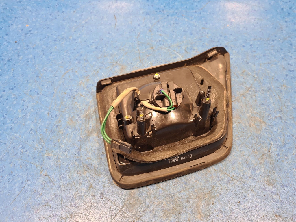 фото №6, Chevrolet orlando лампа задняя правая внутренняя