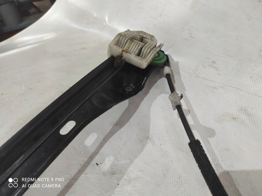 фото №11, Подъемник стекло правый перед bmw e87