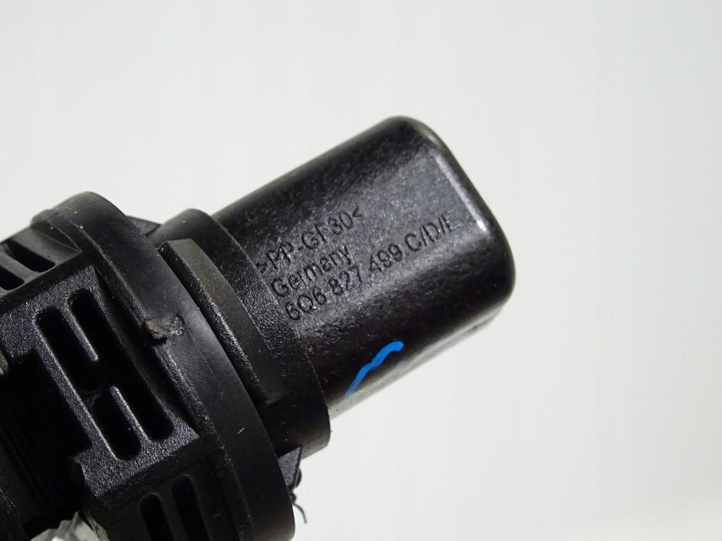 фото №5, Skoda citigo 1.0 mpi відбійник кришки багажника 806827499c оригінальний 2018r