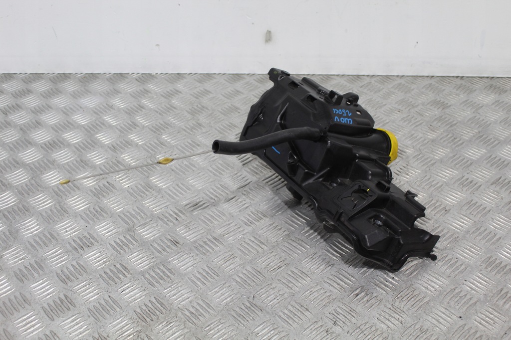 фото №1, Защита двигателя заливная горловина масла clio v 5 175b13514r