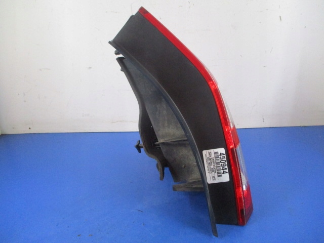 фото №2, Dacia sandero i лампа задня права оригінал