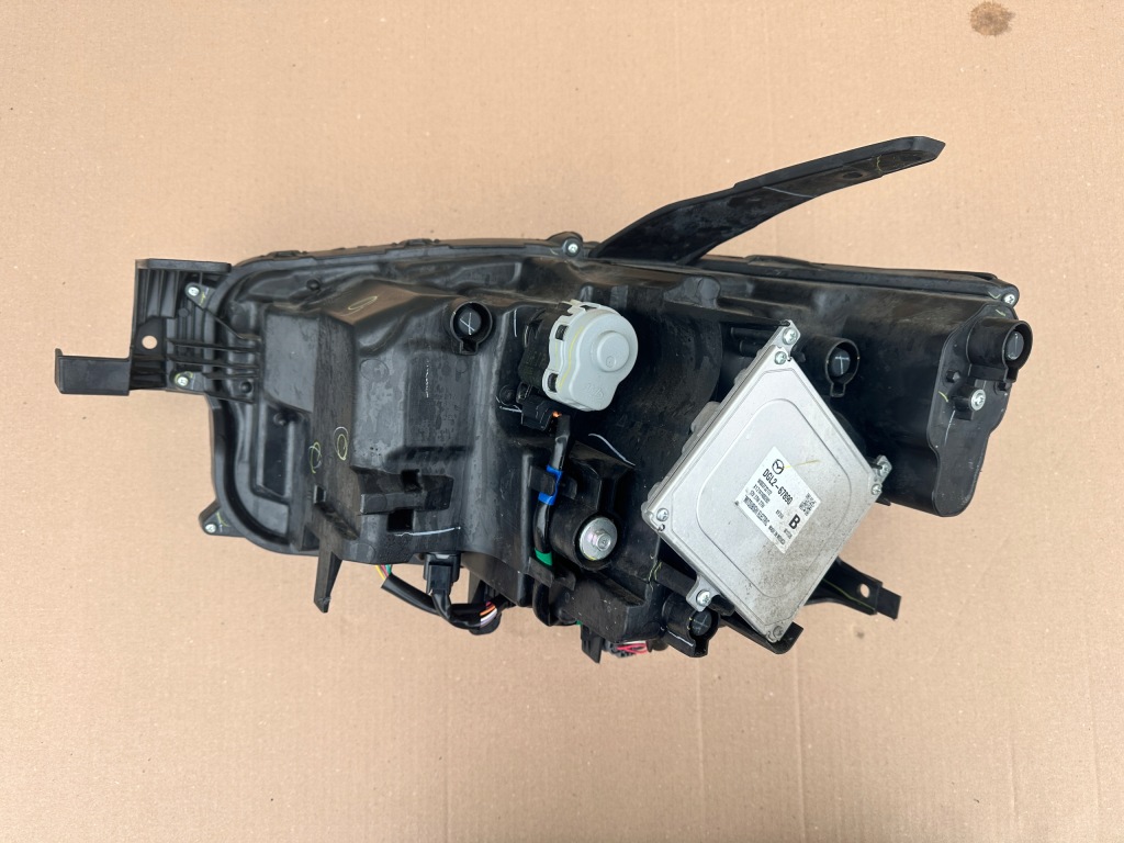 Купити Фара mazda cx30 cx 30 full led правий перед передня 2024-2025 оригінал оригінальний номер