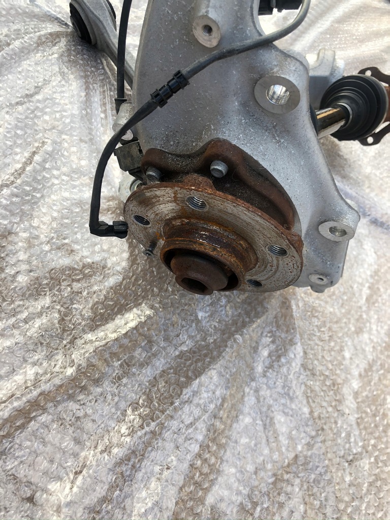 фото №14, Audi a8 d4 lift 4,0 tfsi поворотний кулак передня права 68 km важелі верхній