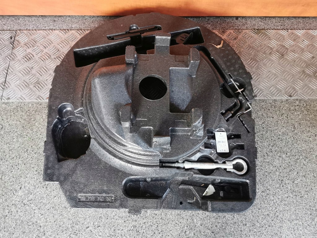 фото №1, Citroen ds4 пенополистирол вкладыш колеса 9671574380