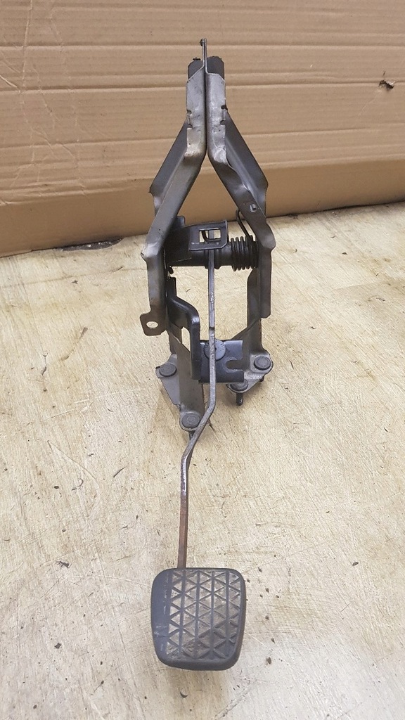 фото №1, Педаль сцепления opel vectra b lift 2.0 dti