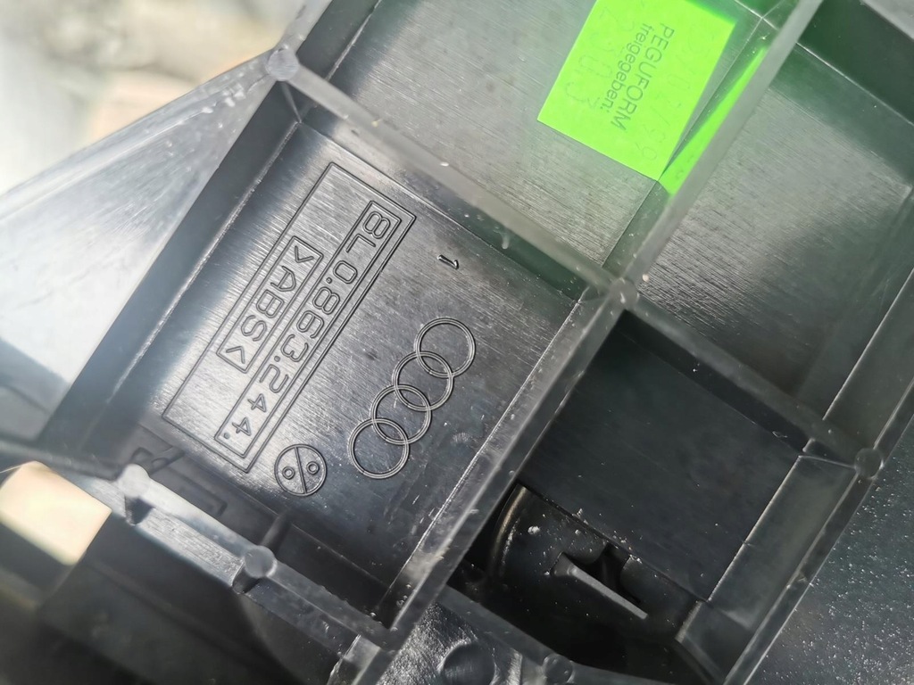 фото №8, Audi a3 8l 96-00 консоль туннель средний europa 8l0863244a