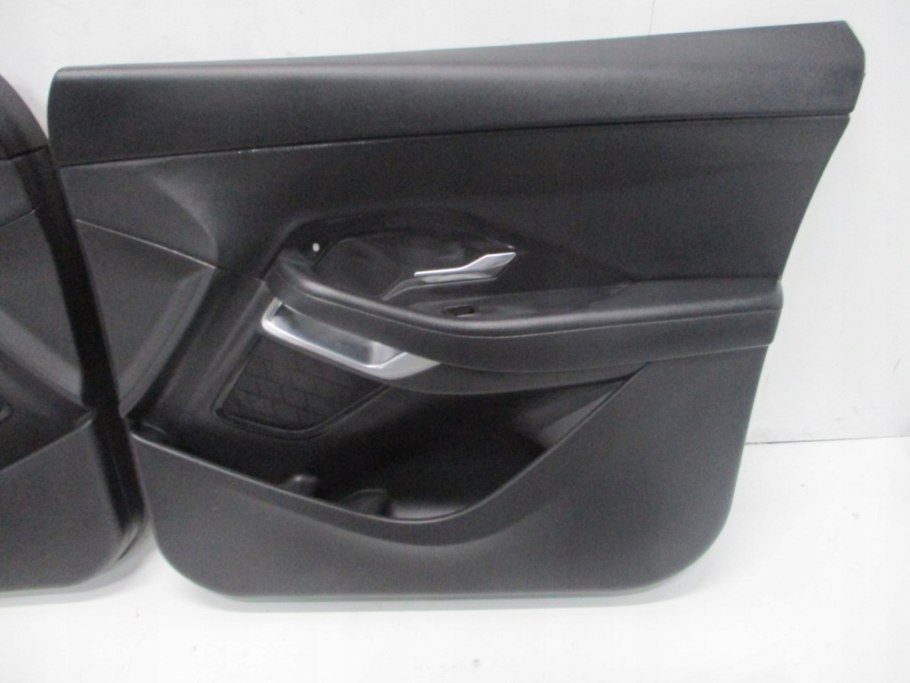 Обивка дверь jaguar e pace 18r epace Оригинал