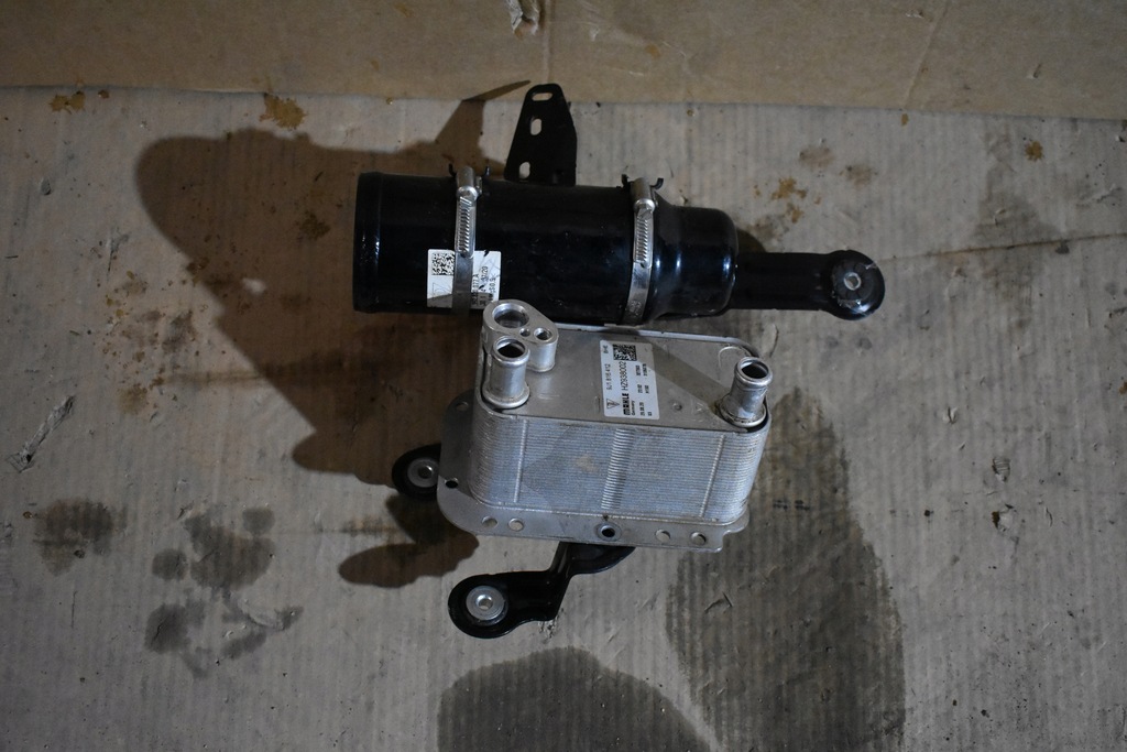 фото №1, Idealna радіатор кондиціонера осушувач kpl. porsche taycan 1