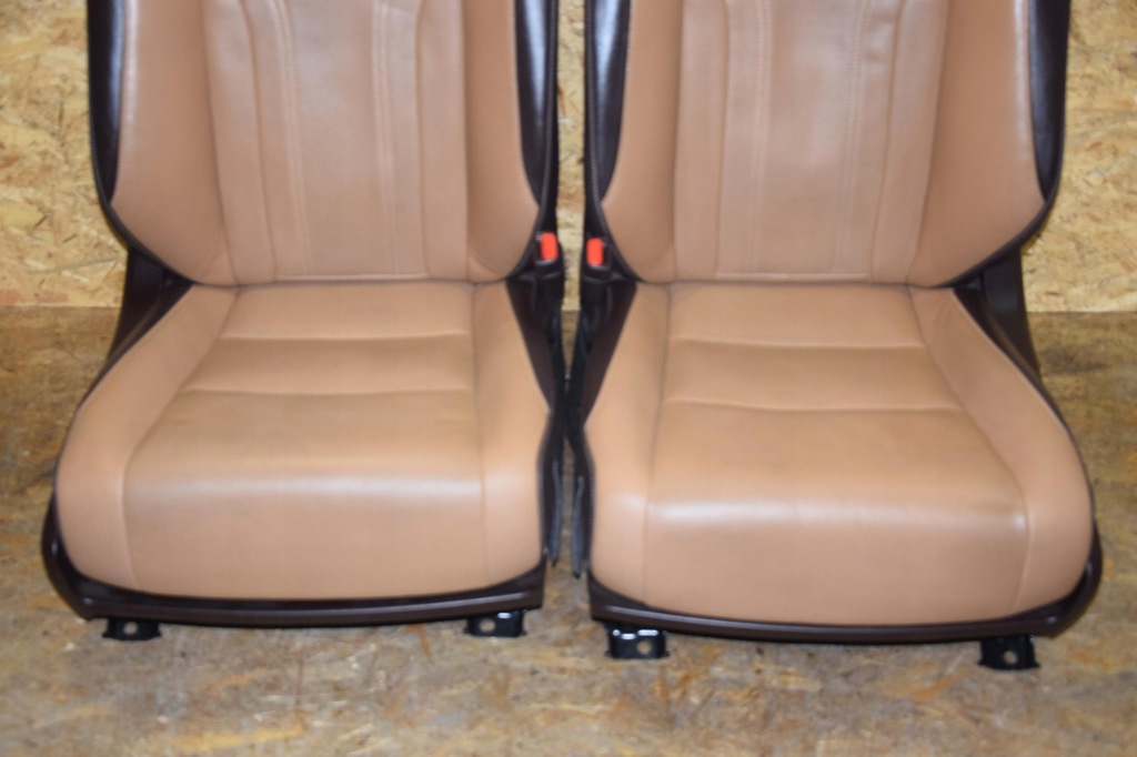 фото №3, Салон сидіння сидіння заднє сидіння підлокітник оббивка lexus rx iv 7os ідеальний стан