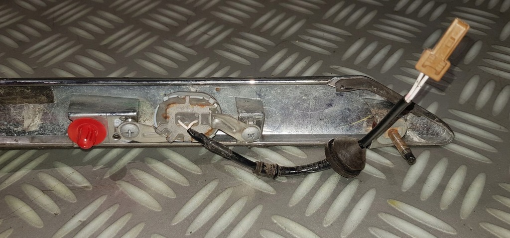 фото №9, Infiniti fx ii qx70 молдинг хром накладка кришки багажника кнопка 12r