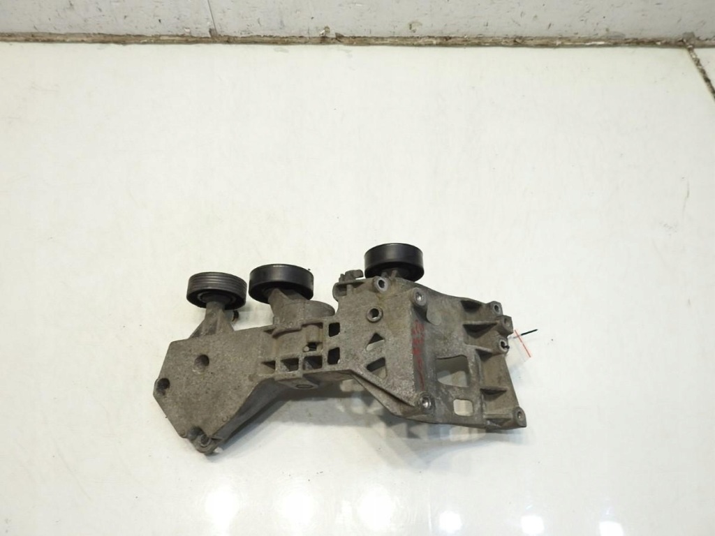 Кронштейн основание генератора mercedes w245 b180 1.7 Доставка