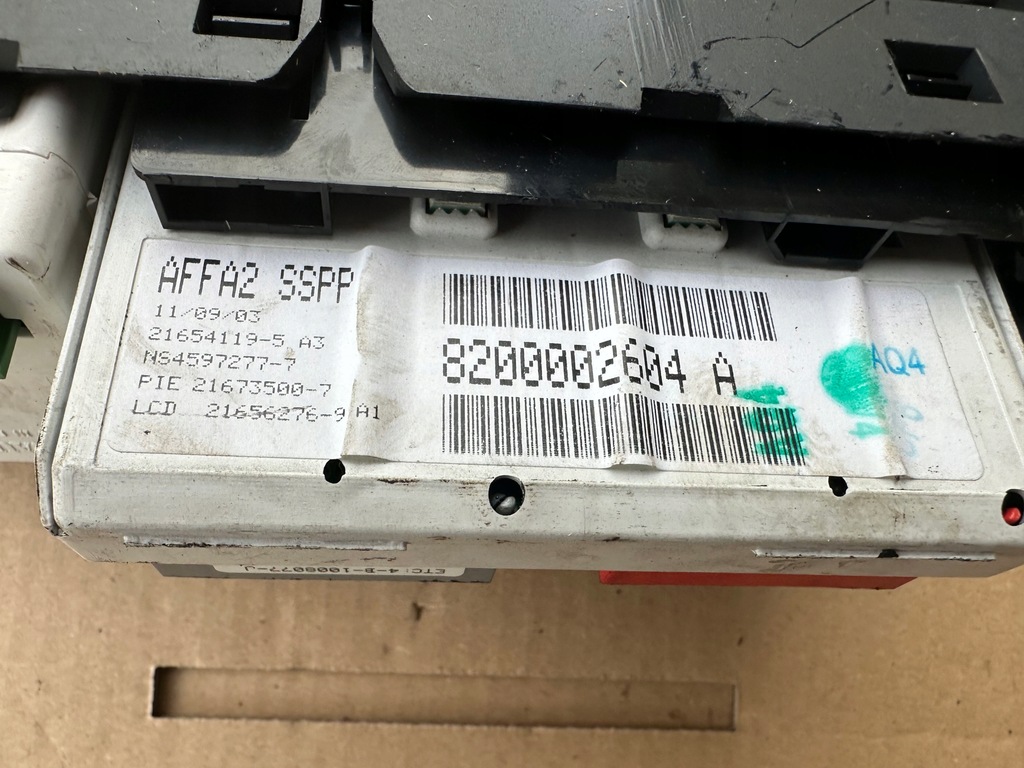 фото №7, Дисплей renault laguna ii 8200002604 часы