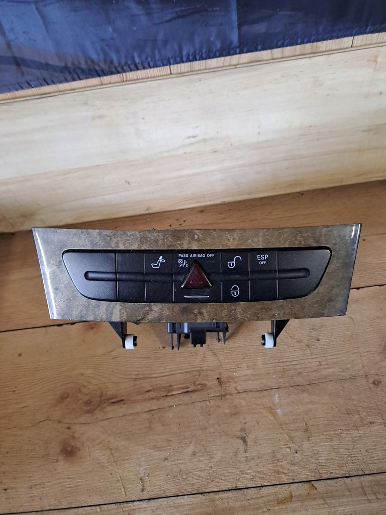 фото №1, Панель керування mercedes w211 a2116800552