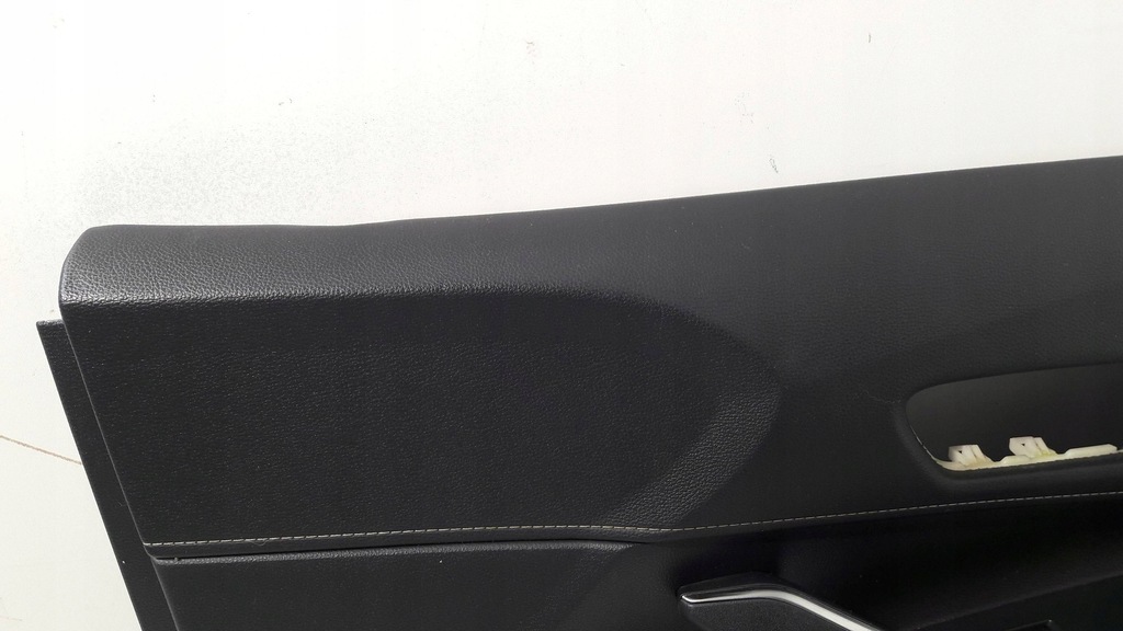 фото №7, Toyota corolla e210 e21 обшивка дверь передний правый 6761102860 et71