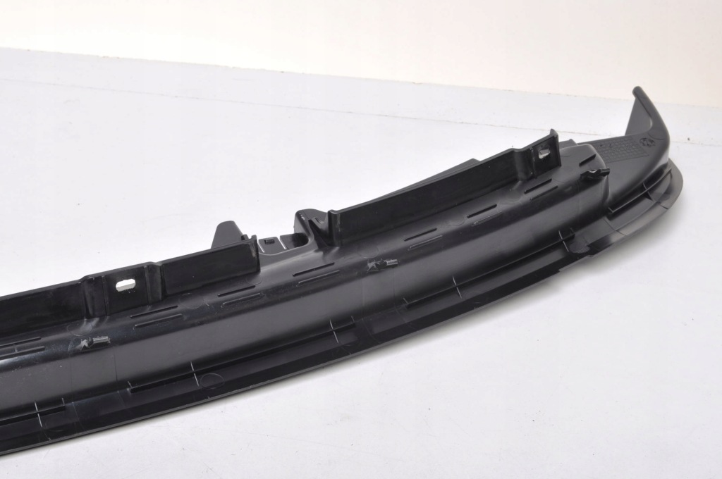 Bmw f44 gran coupe молдинг накладка полиця задній 7475714 Доставка