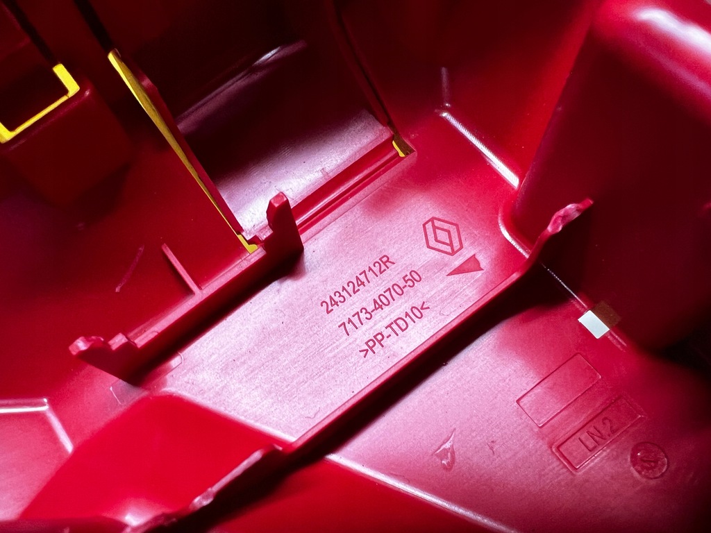 фото №9, Клемма плюсовая защита dacia sandero iii 2023r