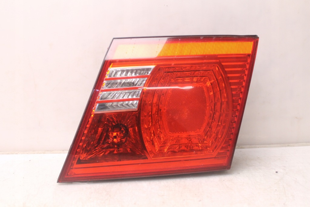 фото №1, Kia magentis lift sedan 03- лампа кришки правий задня