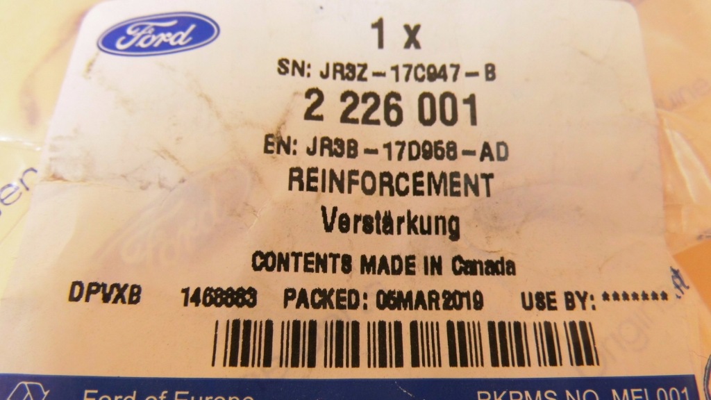 Направляющая бампера правый перед mustang 2021 - 2023 _ 2226001 _ jr3b-17d958-ad с Разборки