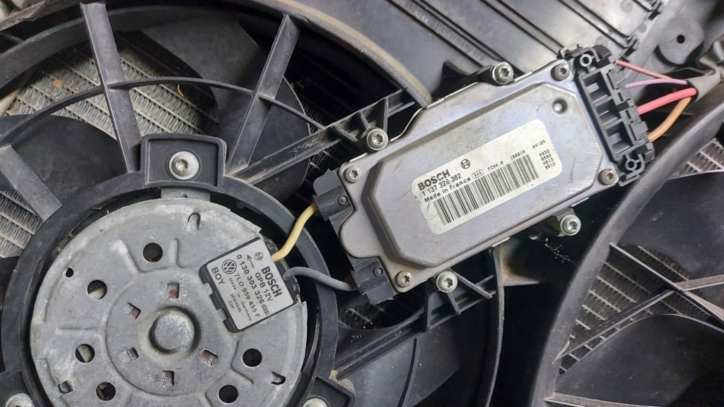 Корпус вентиляторов радиатор радиатор воды жидкость кондиционера audi q7 1 в Украине