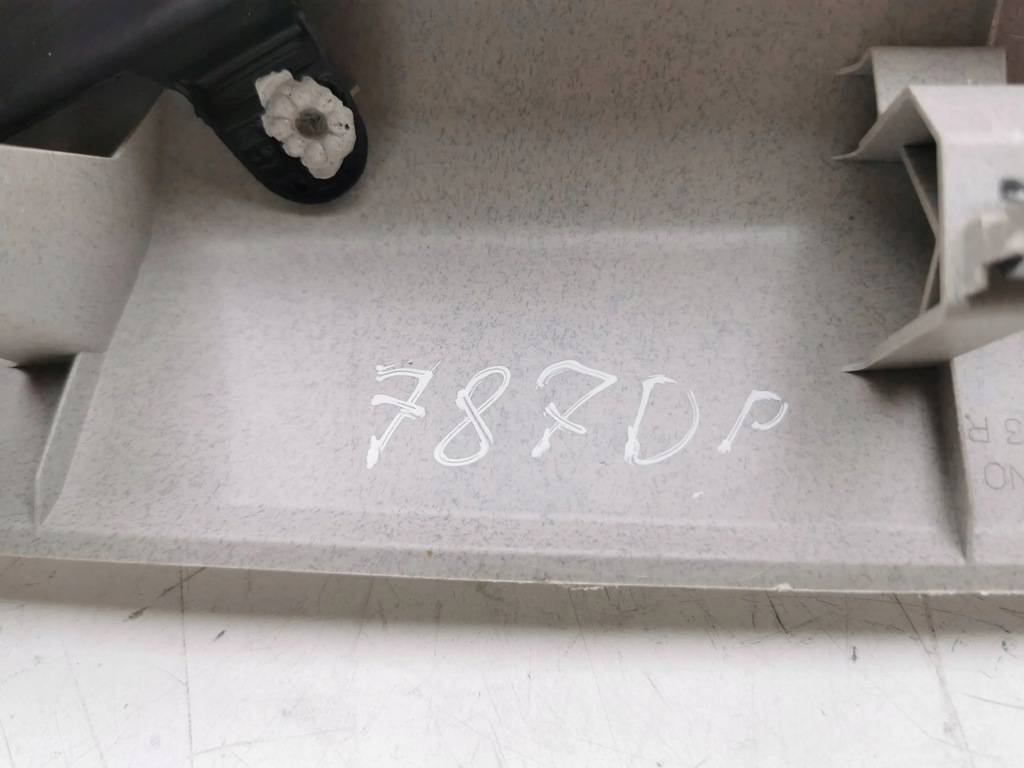 фото №7, Renault megane e-tech 2022 защита стойка a 687745689r