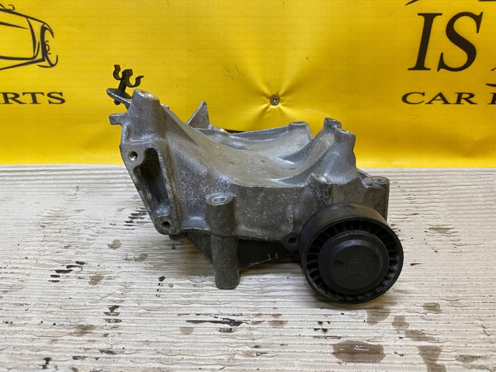 Купити Кронштейн кронштейн генератора mercedes glc w205 2.2 cd