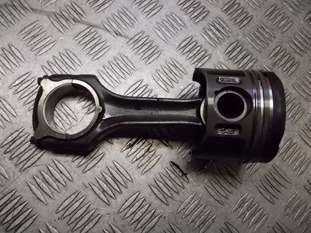 фото №1, Поршень mercedes sprinter 903 316 cdi 2.7