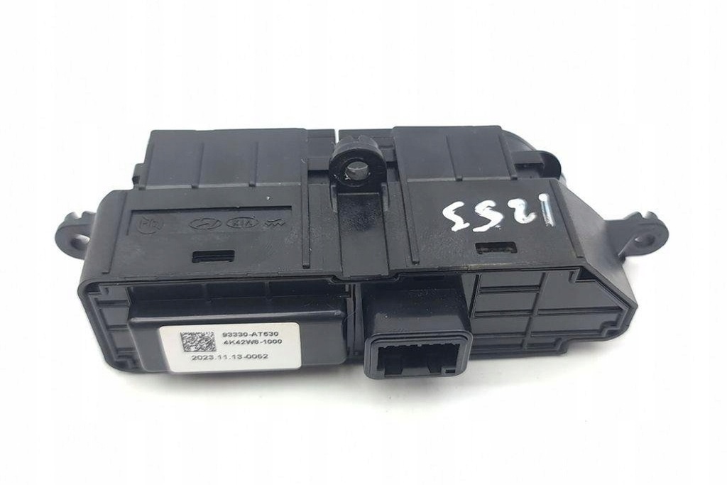 фото №7, Панель перемикачів kia niro 93330at530 electric 150kw 2024