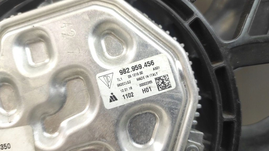 2018 porsche 718 cayman 982 982c вентилятор радиатора 982959456 с Разборки