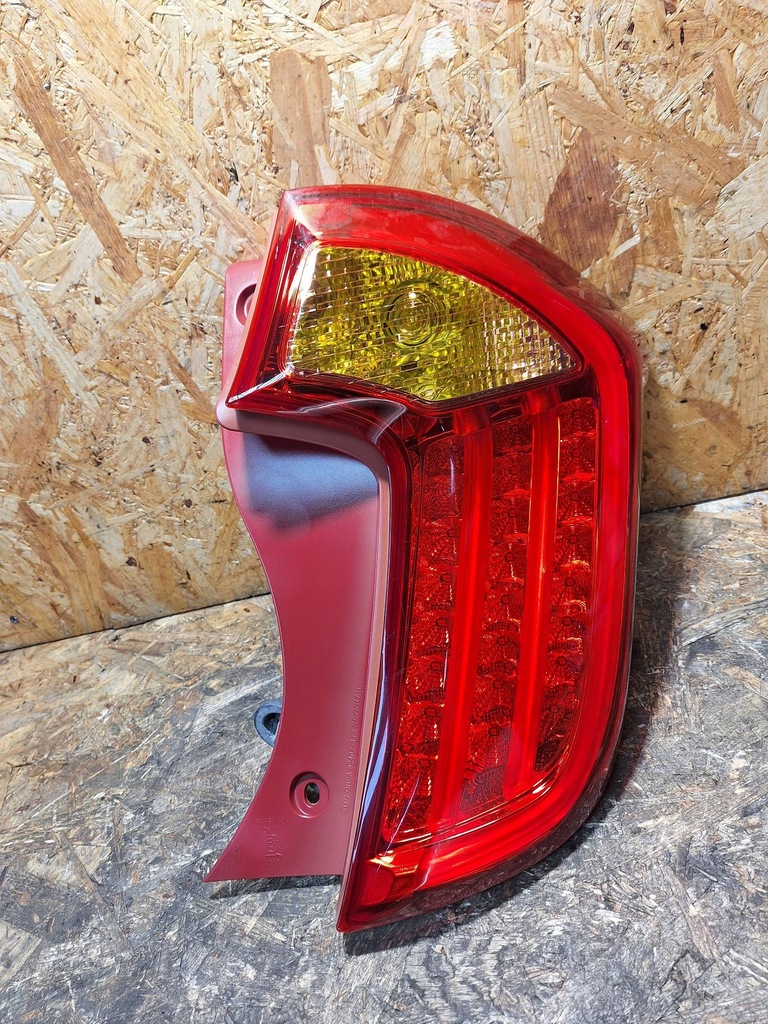 фото №1, Лампа задняя правая kia picanto ii led 11-17 92402-1y3