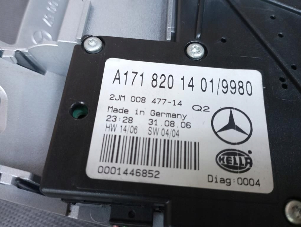 фото №8, Mercedes slk r171 лампа освітлення салону a1718201401