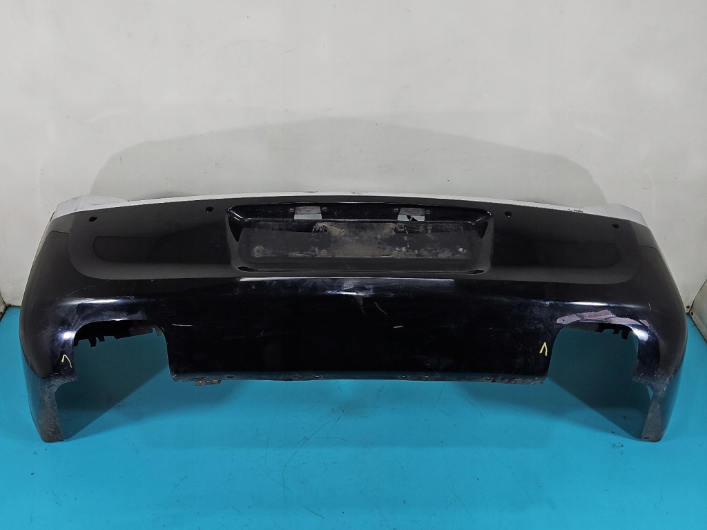 фото №1, Бампер задня lancia thema ii 11-14 чорний px8