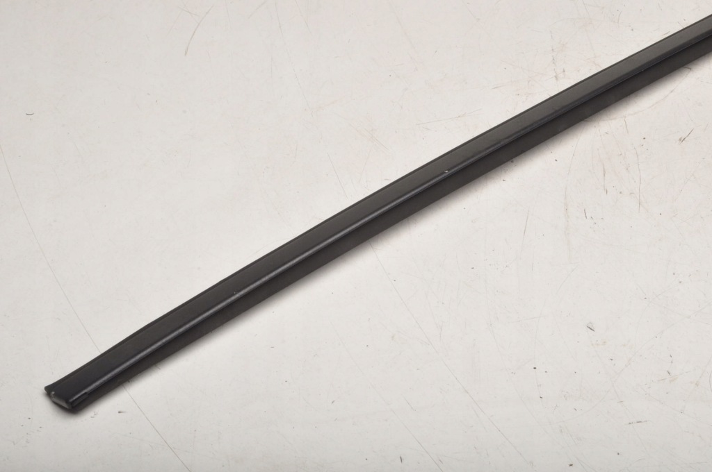 фото №6, Volvo s60 ii v60 молдинг стекло передней лобовое 30753985 левая