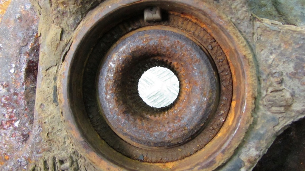 фото №8, Volvo xc60 поворотный кулак правая перед 08-13