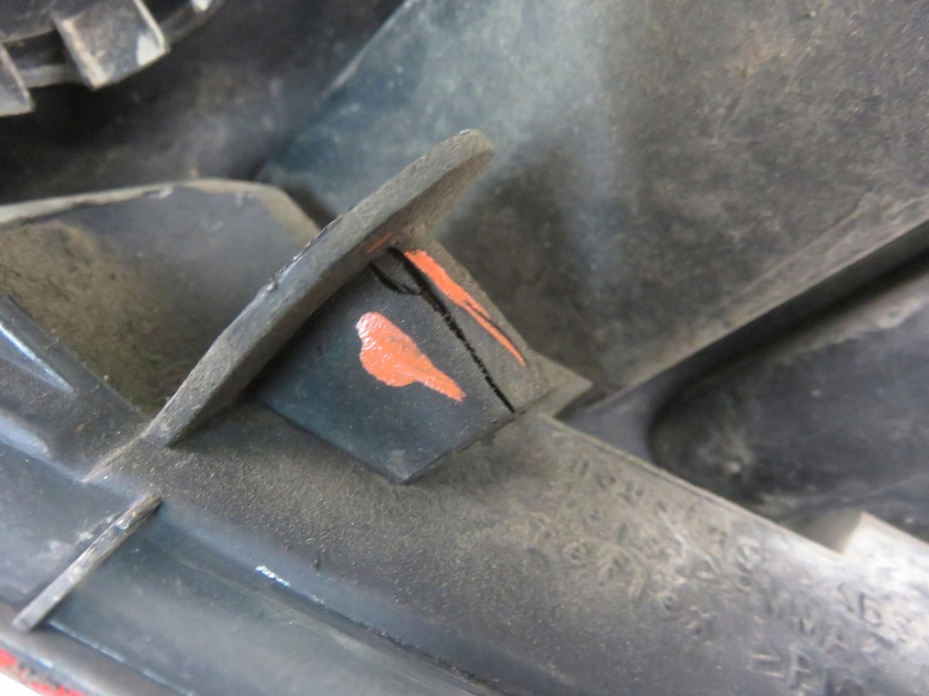 фото №3, Лампа левая задняя renault megane ii 8200073236b