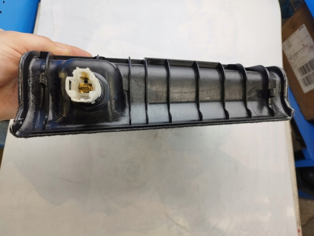 фото №9, Audi q7 4l 07r заглушка обшивка оббивка багажника правий задня