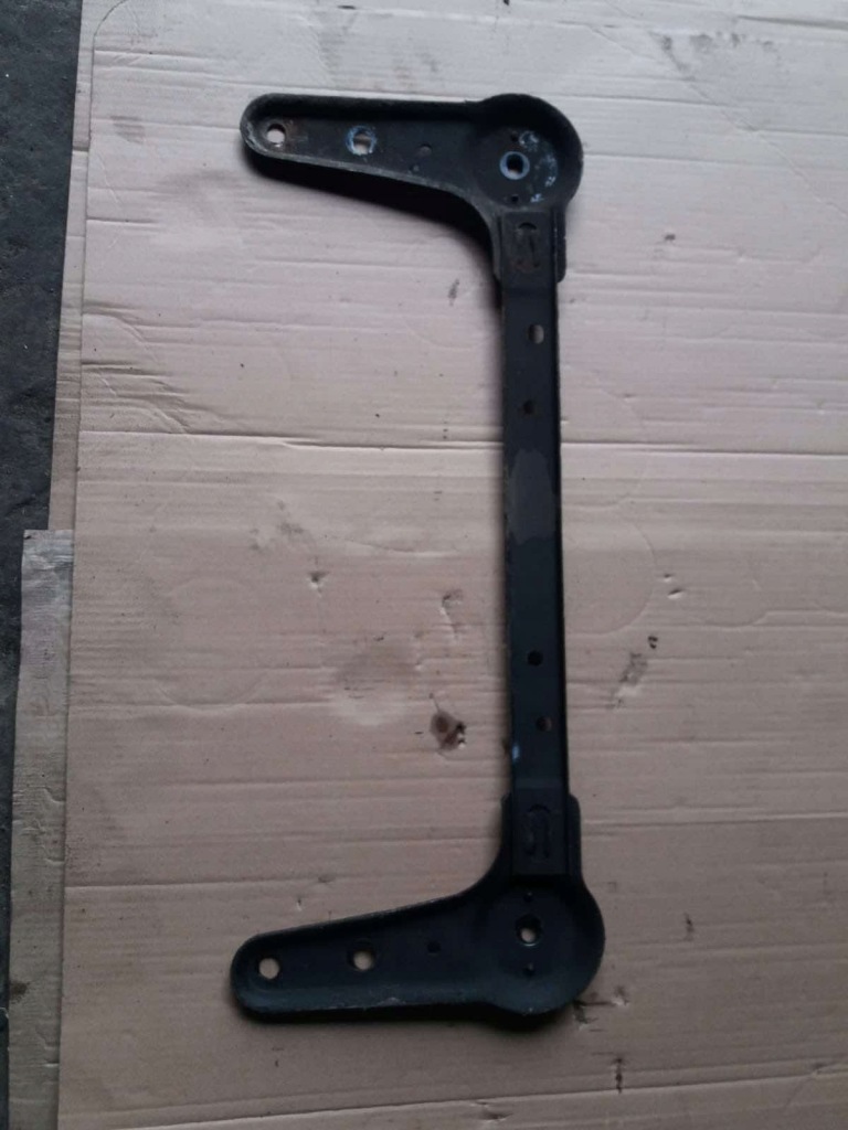 фото №1, Nissan pulsar балка кронштейн