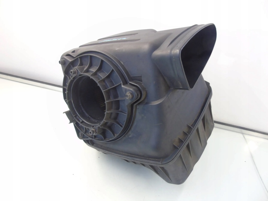 фото №1, Корпус фільтра повітря maserati ghibli 3.0 d 670004602