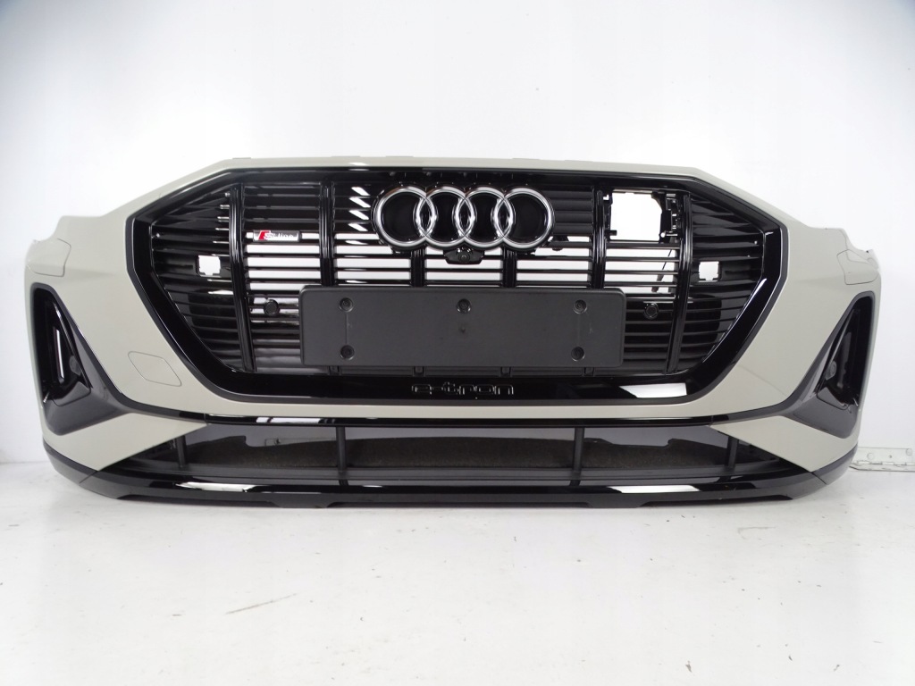 Купити Бампер перед передній audi e-tron 4ke s-line