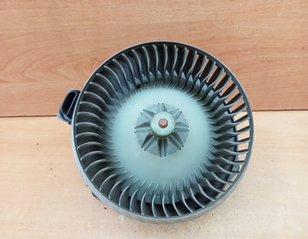 Вентилятор обдув dodge caliber europa Оригинал