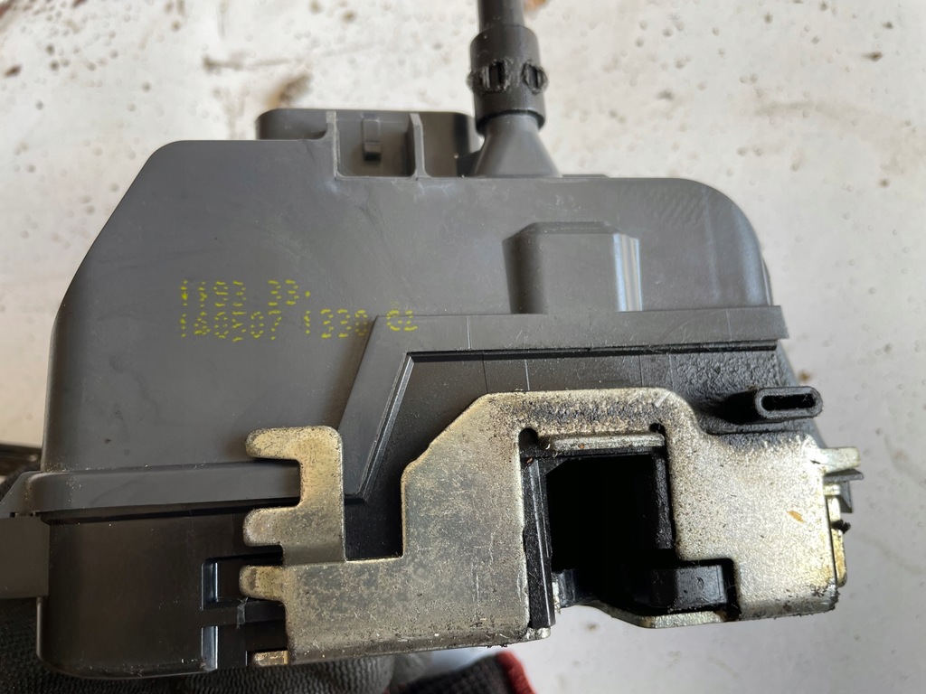 фото №4, Renault scenic ii lift замок дверь левый задняя 6pin