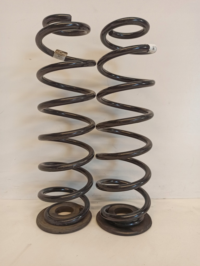 фото №1, Пружины задняя golf vii 5q0511115js