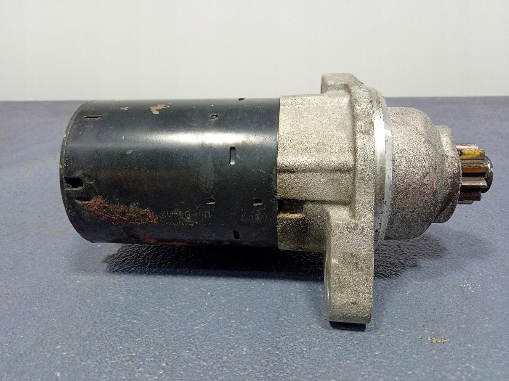 Audi a3 8p golf v 1.6 mpi стартер bosch 1005831335 в Украине