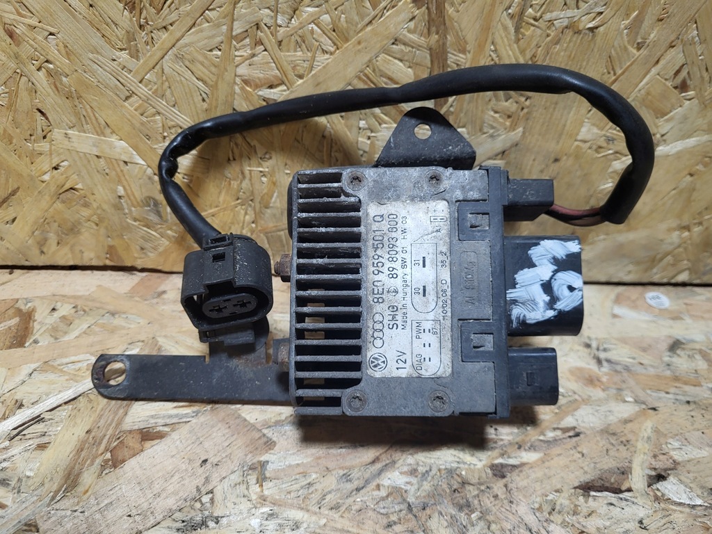 фото №1, Audi a4 b7 блок керування модуль вентиляторів 8e0959501q