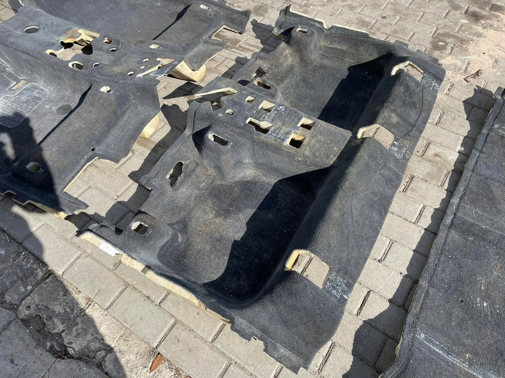 фото №5, Bmw x1 f48 килимок обшивка перед задня